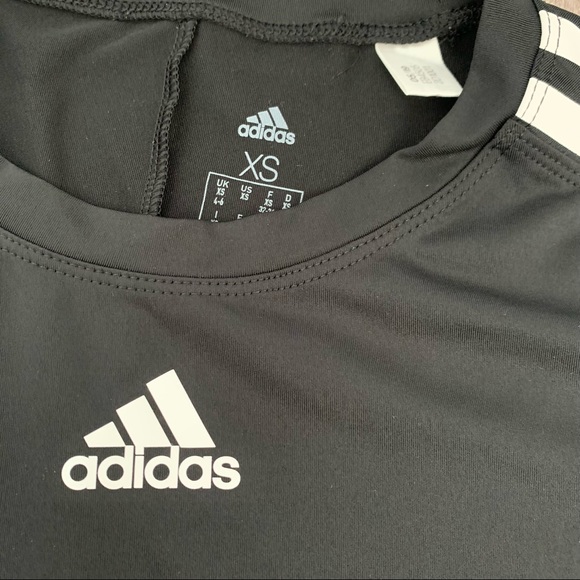 Adidas Training black top - Picture 2 of 3